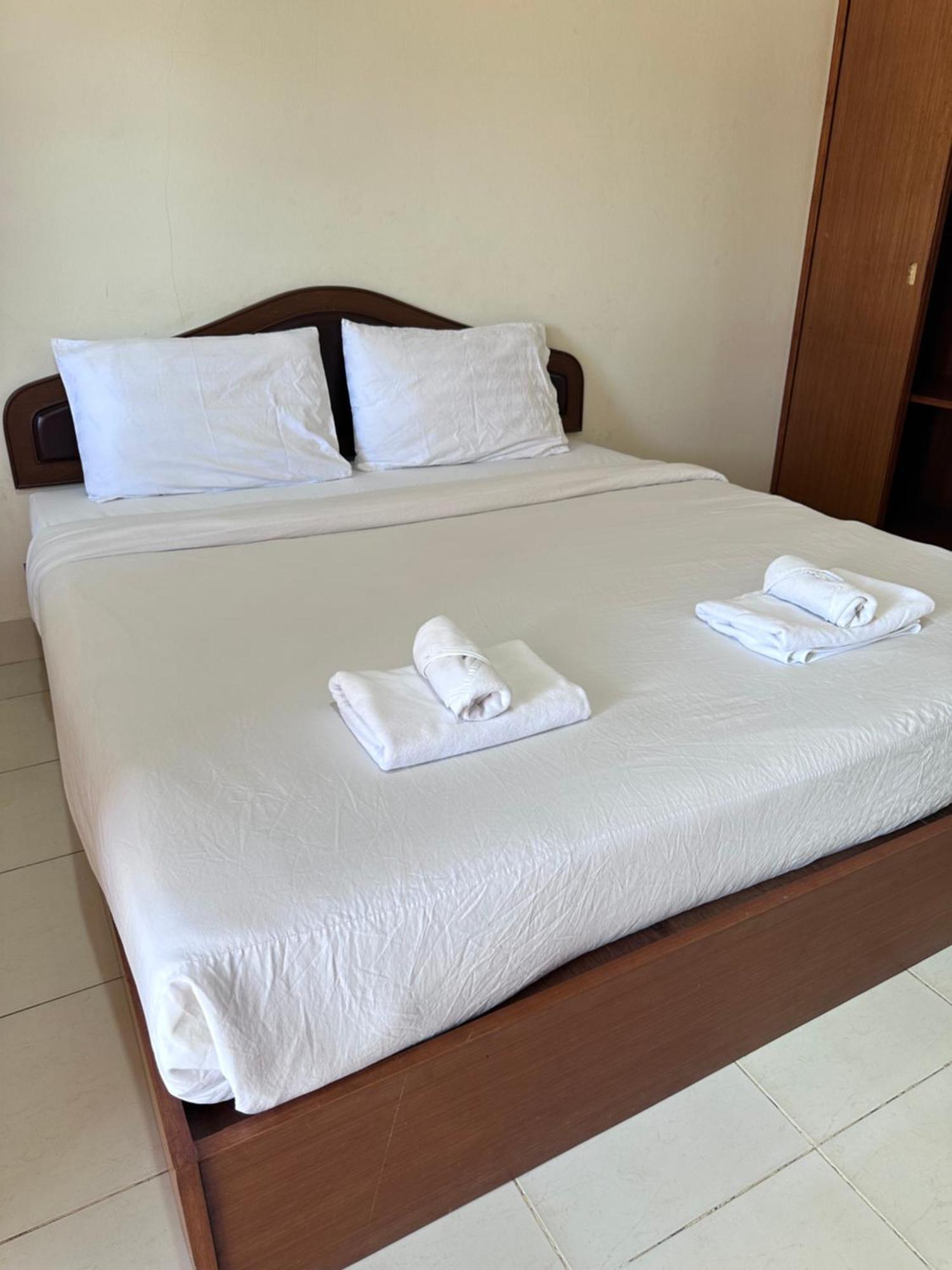 Phurafah Place Hotel โรงแรมภูระฟ้า เพลส Nan Esterno foto