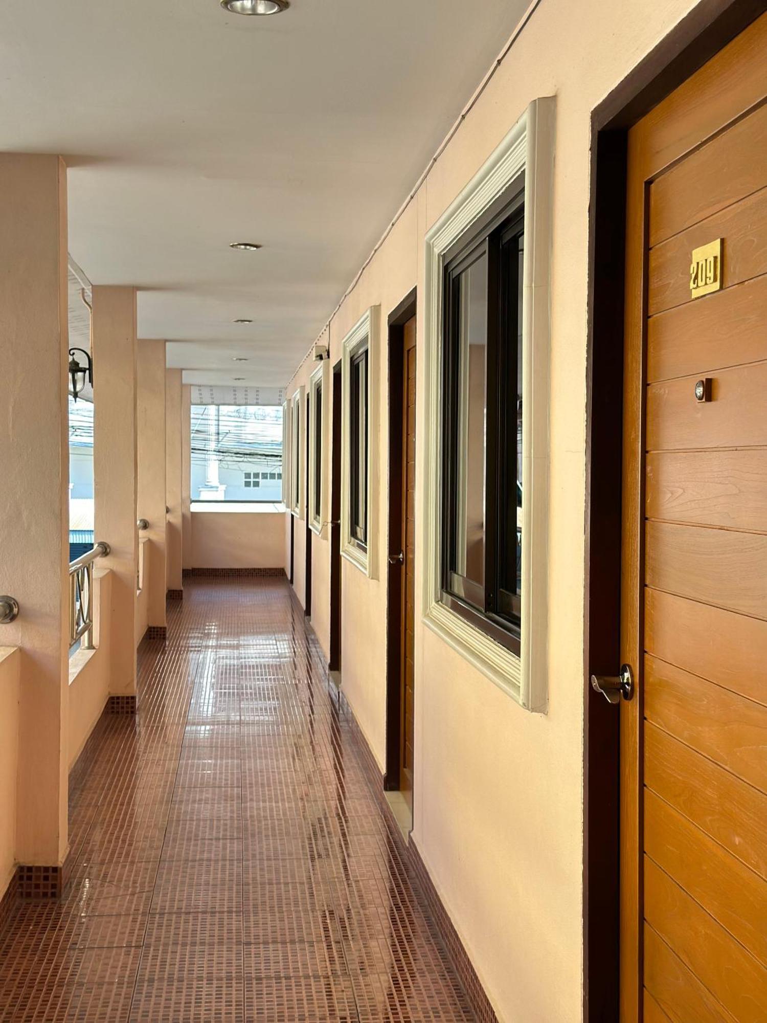 Phurafah Place Hotel โรงแรมภูระฟ้า เพลส Nan Esterno foto